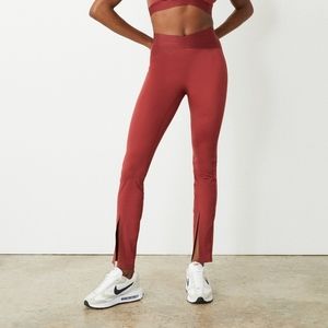 NEW Le Ore Wine Red Corso Split Seam Legging XS